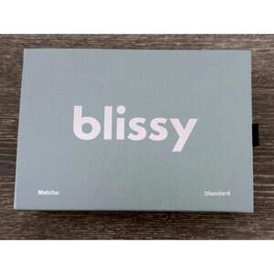 BLISSY 22-Momme Silk Pillowcas Matcha Standard Pillowcase